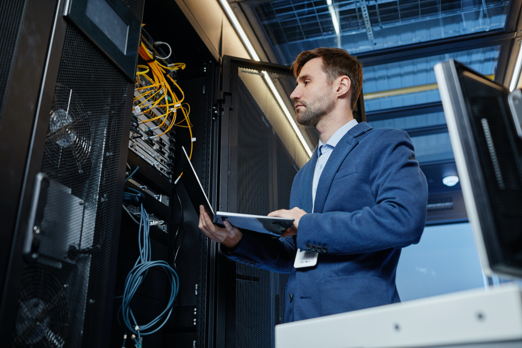 server management it engineer